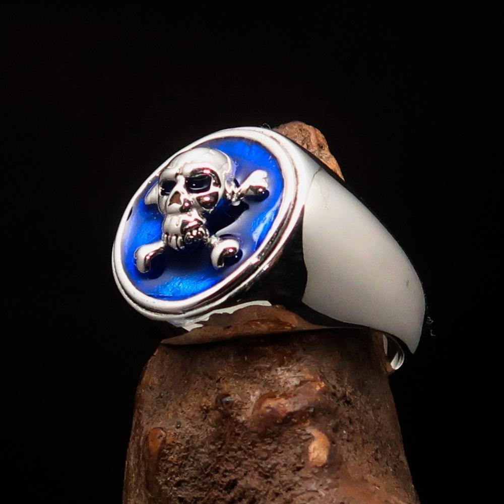 Nicely crafted Men's Pirate Ring Jolly Roger crossed Bones Skull Blue - Sterling Silver